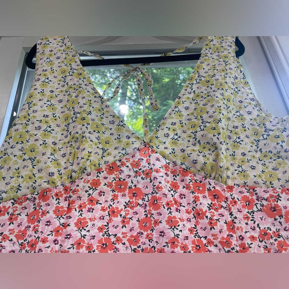 Floral Maxi Dress - Picture 8 of 9